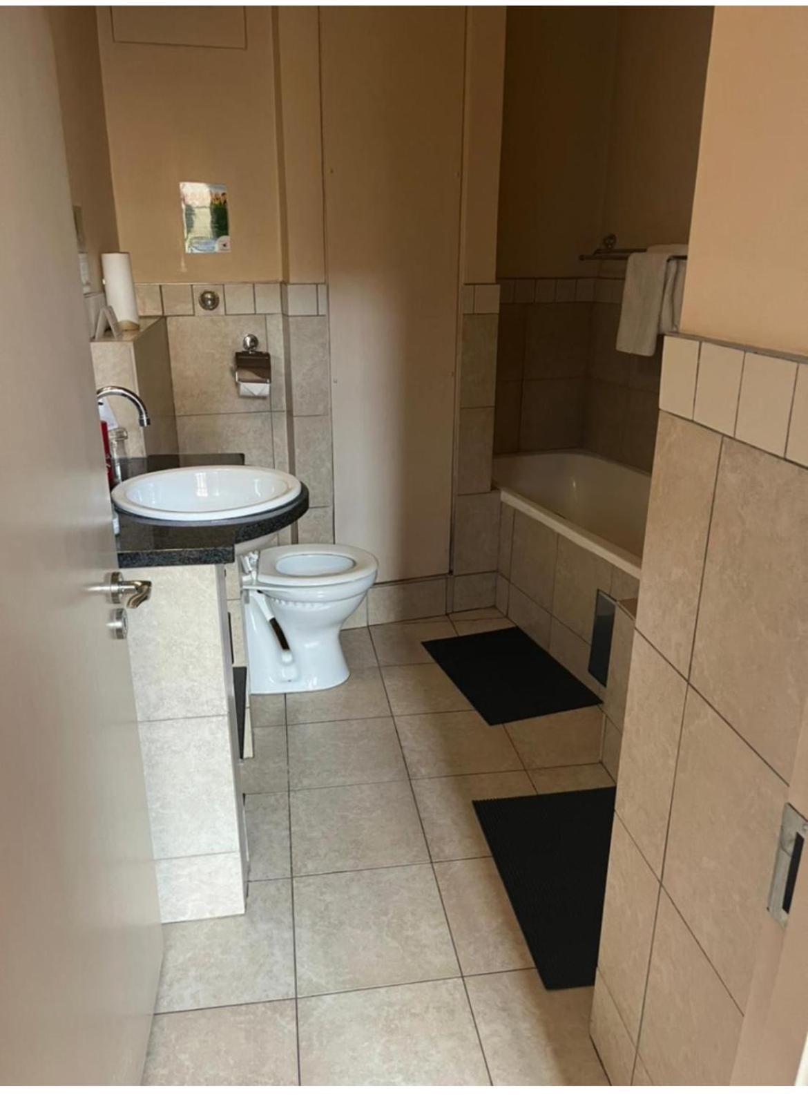 Mabungubwe Hotel Apartments - Home Away From Home Johannesburgo Exterior foto